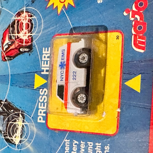 Toysrus Micro sonic flasher sealed nyc ems last call - Picture 4 of 5